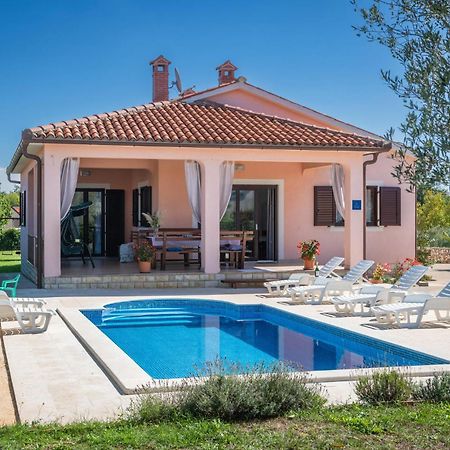 Lovely Home In Barban With Outdoor Swimming Pool Exterior foto